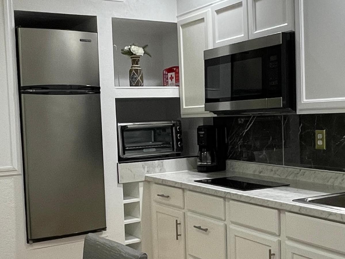 2 Bedroom Apartment オーバーンデール エクステリア 写真