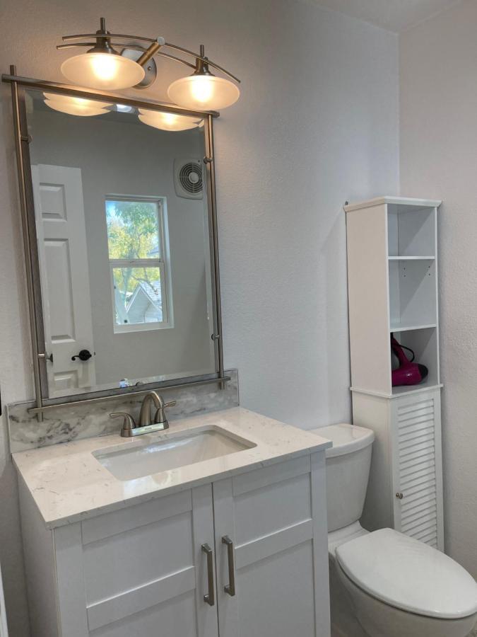 2 Bedroom Apartment オーバーンデール エクステリア 写真